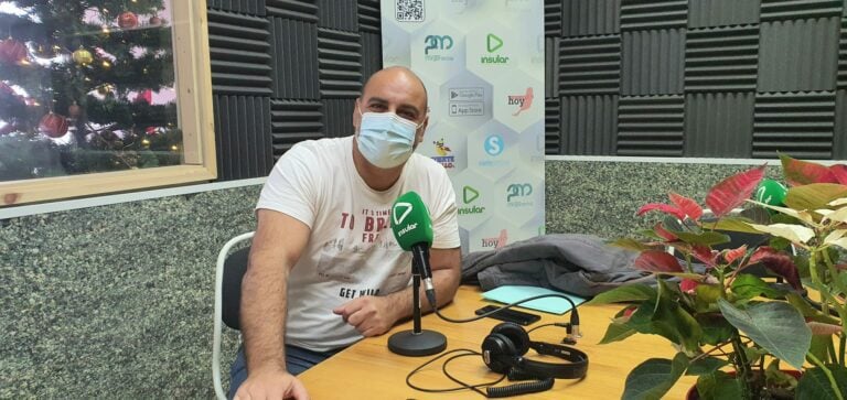 Jonathan Gil: «El objetivo es llevar la fibra óptica a todos los rincones de la Isla»