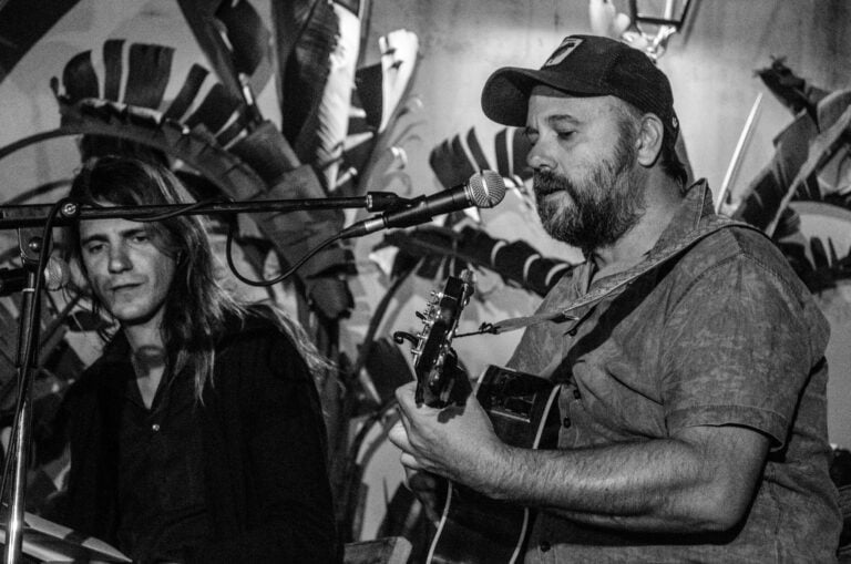 Ricardo Lezón, líder de McEnroe, y Alejandro Simón, este viernes en el Auditorio Insular