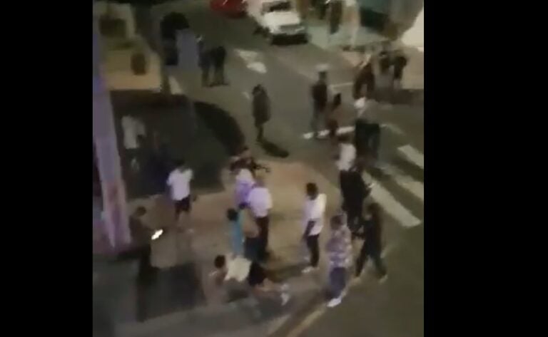 Detenidos ocho jóvenes por propinar palizas a desconocidos en Puerto del Rosario