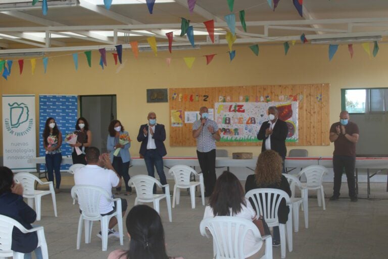 Unas quinientas personas participan en un proyecto de dinamización comunitaria de Cabildo y Radio ECCA