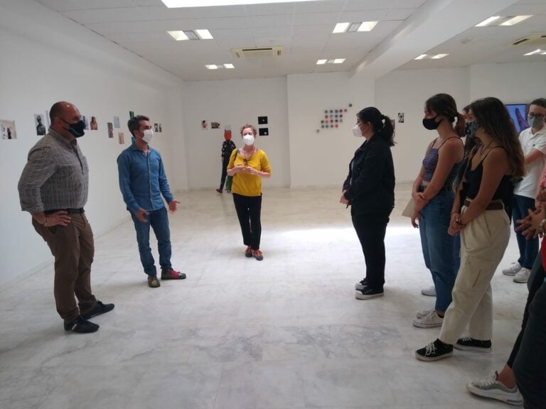 Alumnos del IES Puerto del Rosario exponen sus trabajos audiovisuales en el Juan Ismael