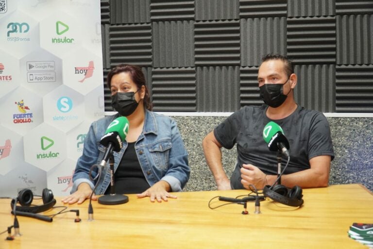 Retiran la terapia ocupacional a Gabriel, un joven de Corralejo con una enfermedad rara