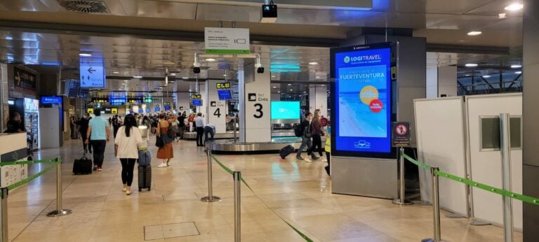 Fuerteventura se promociona en los aeropuertos de Madrid y Barcelona