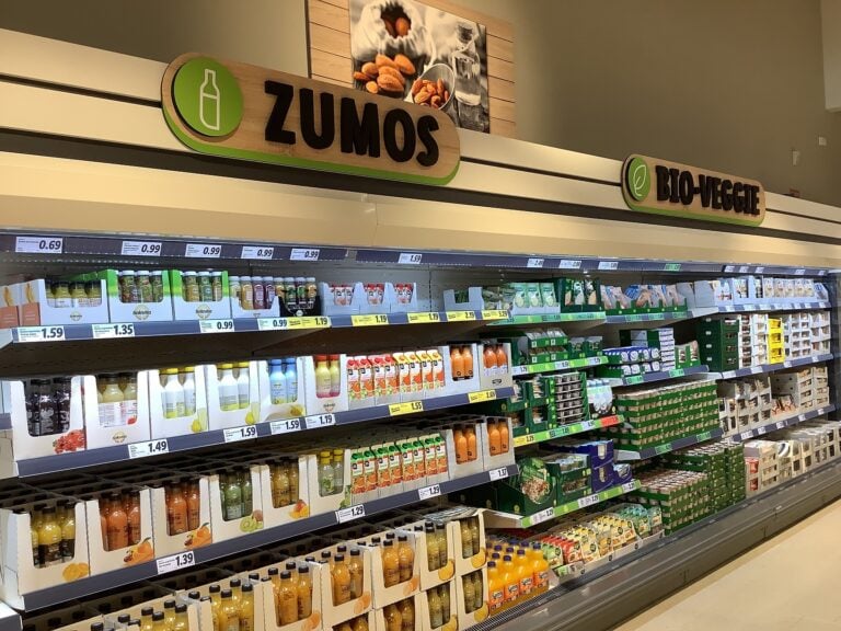 Lidl abre en Corralejo su tercer establecimiento en la Isla