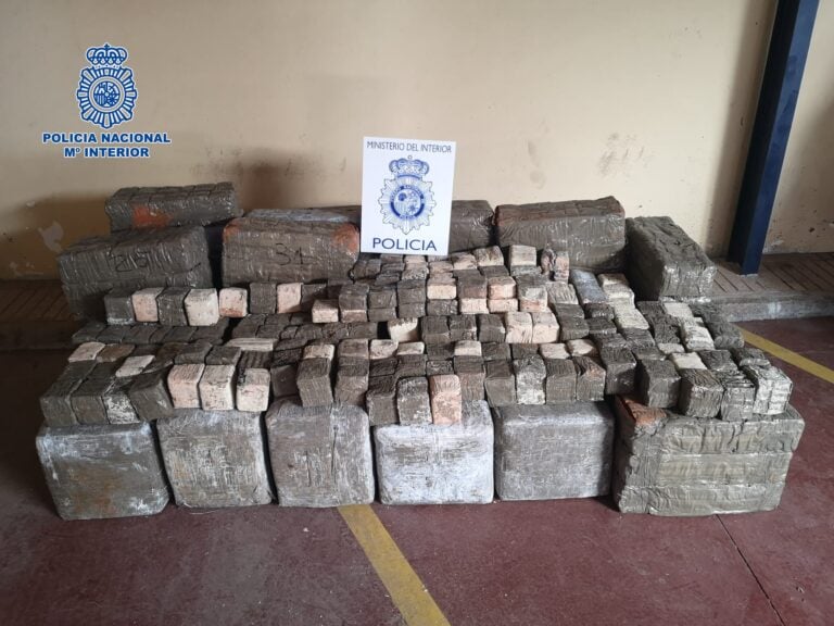 Incautan 1.270 kilos de hachís en una nave industrial de El Matorral