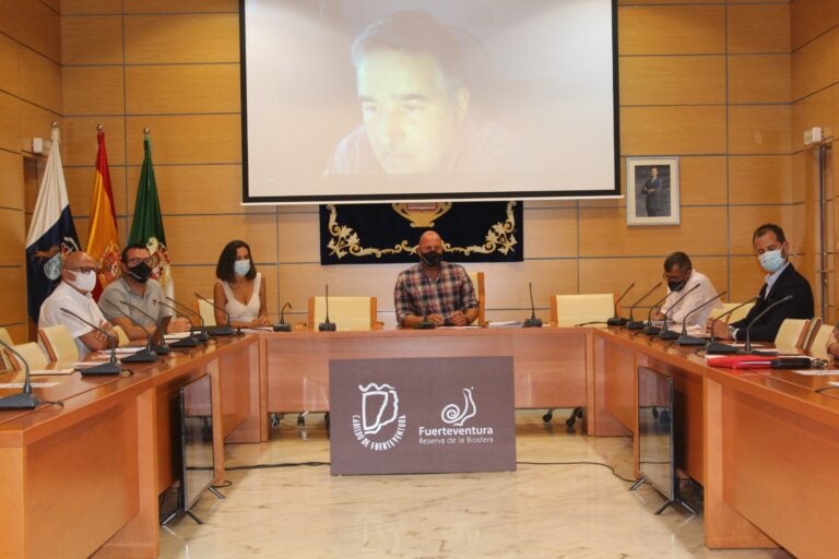 Cabildo y Excelfuert buscan soluciones conjuntas para reactivar el sector turístico