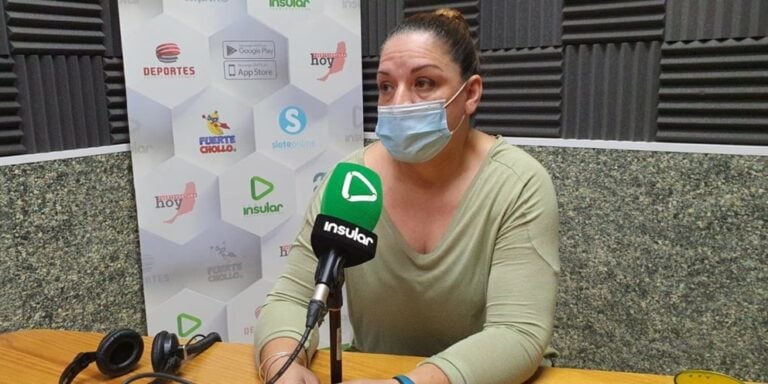 Una vecina de El Matorral denuncia como un pitbull mató a uno de sus perros