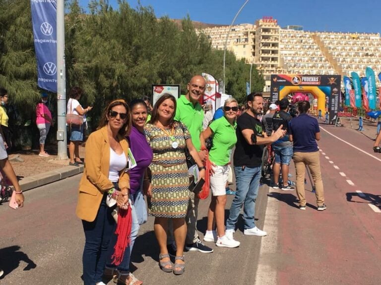 Vox continúa recorriendo la isla ‘a pie de calle’