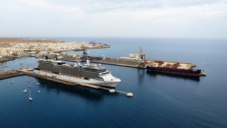 El muelle portuense rebajará los ruidos nocturnos en los atraques