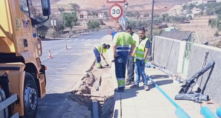 El CAAF trabaja en la mejora del suministro en diferentes zonas del municipio de Pájara