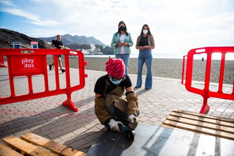 Las Playitas acoge el tercer encuentro internacional de escultores `FÔRMAR´