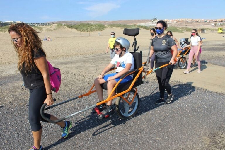 Finalizan las I Jornadas de Accesibilidad de Fuerteventura con una ruta de senderismo adaptado