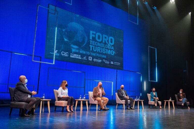 Seguridad sanitaria y reactivación económica en Foro de Tecnología y Turismo