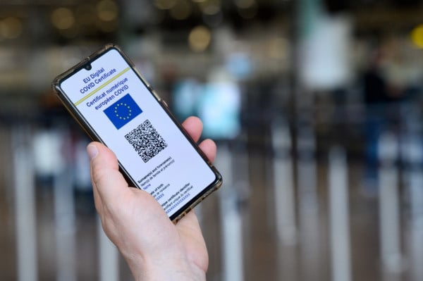 Las farmacias de Canarias pueden emitir certificados covid-19