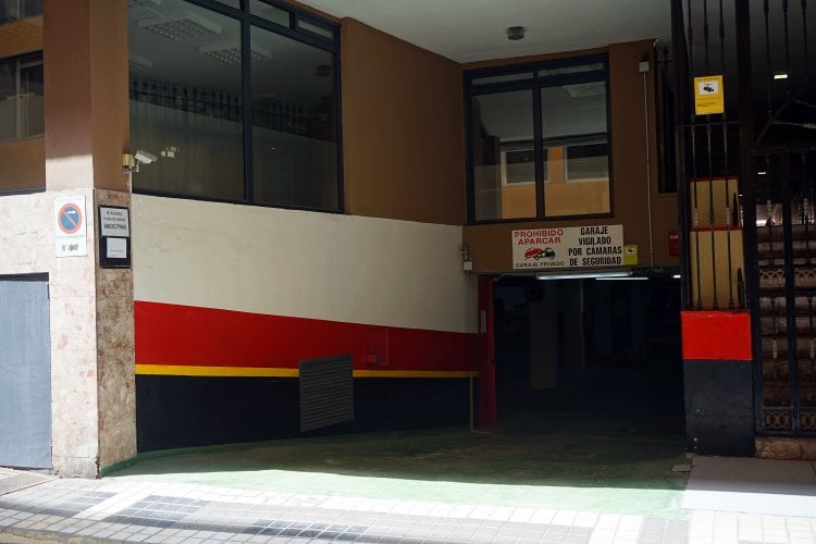 Puerto del Rosario, la ciudad canaria más económica para comprar un garaje