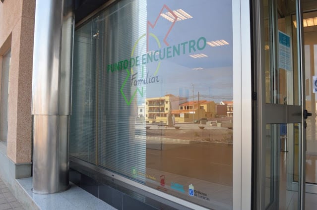 Proyectan crear un nuevo Punto de Encuentro Familiar en la comarca Sur