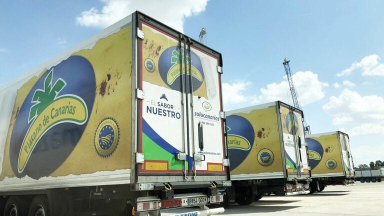 Los transportistas de Canarias se suman a la huelga