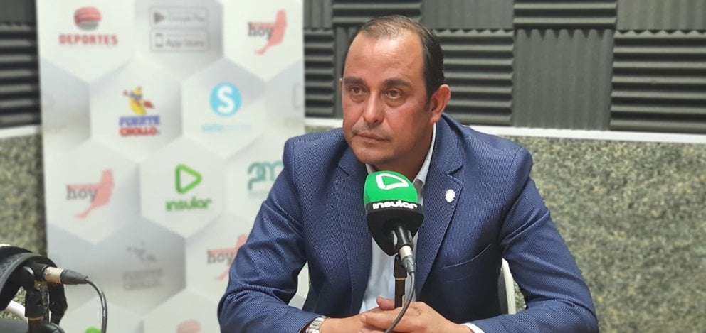 Blas Acosta: “¿Si es una cuestión de competencias por qué no se plantea en el Tribunal Constitucional?”