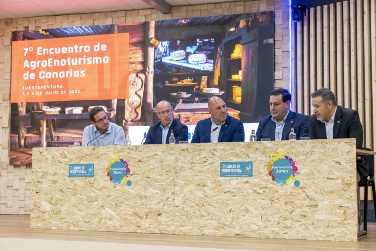 Profesionales del sector primario y turístico se reúnen en Fuerteventura