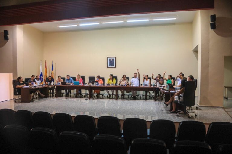 Tuineje aprueba una inversión de 6 millones para la mejora de calles y aceras