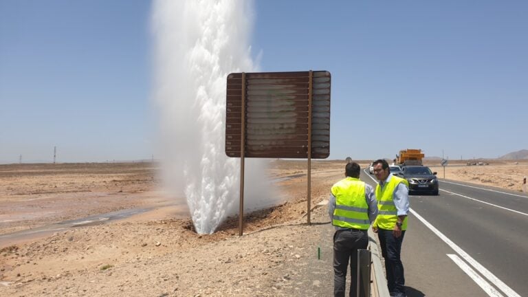 VIDEO | Rota la tubería general de abastecimiento de agua de Puerto del Rosario