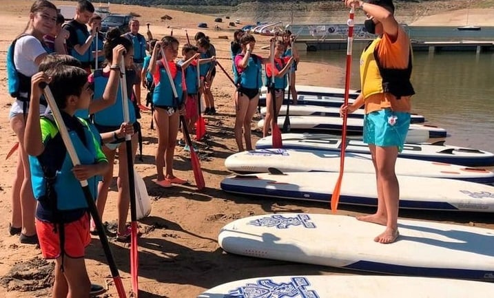 Campamentos de verano: «Son peores los padres que los niños»