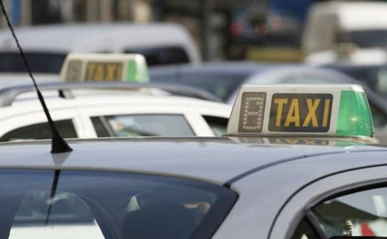El Ayuntamiento de Antigua adjudica dos nuevas licencias de Auto Taxi Adaptado