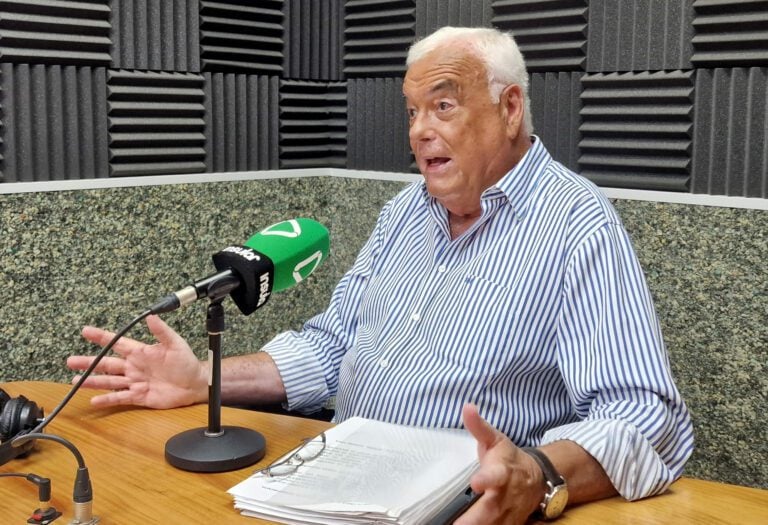 Miguel A. Graffigna tacha de «chapuza» la operación de compra de los terrenos de Ajuy