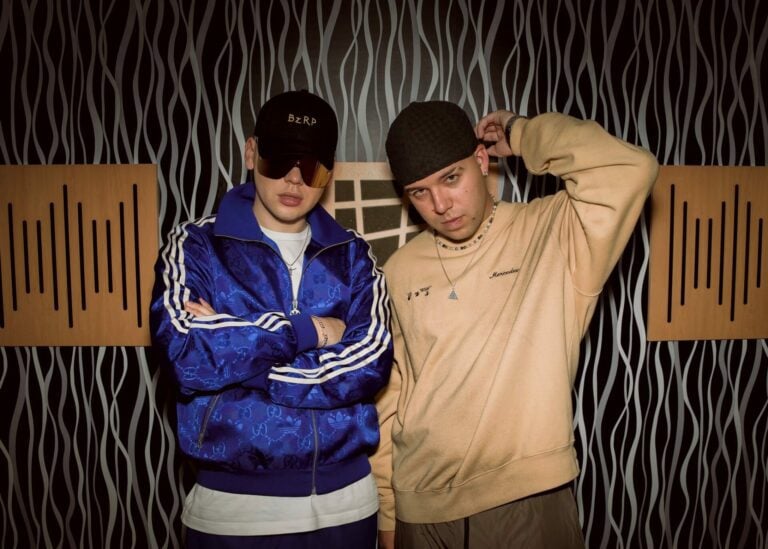 Quevedo y Bizarrap entran en la principal lista de éxitos de EE.UU. con ‘Quédate’