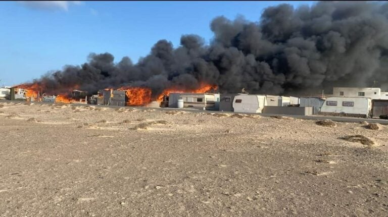 El incendio de Punta Jandía se originó en una de las autocaravanas