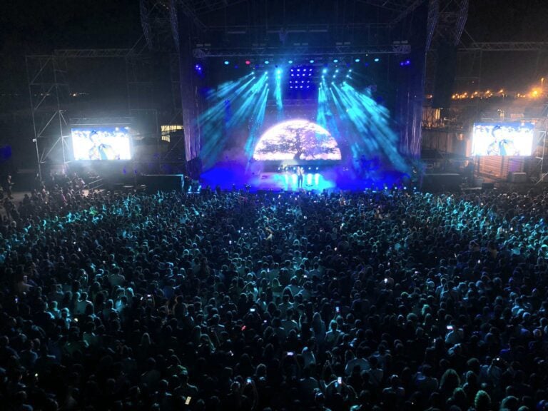 Más de 50.000 personas disfrutaron del concierto de Luis Fonsi en Arrecife