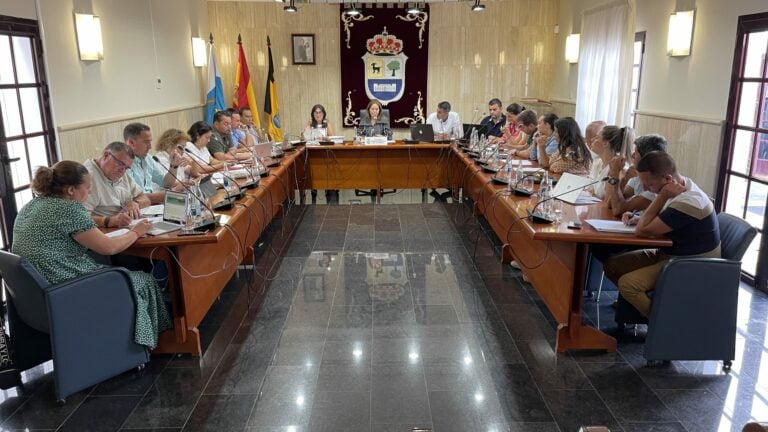 La Oliva lamenta el retraso en la ampliación del hospital Materno Infantil