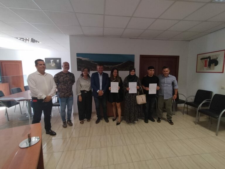 Pájara entrega sus diplomas a los 40 estudiantes del programa de estudios subvencionados