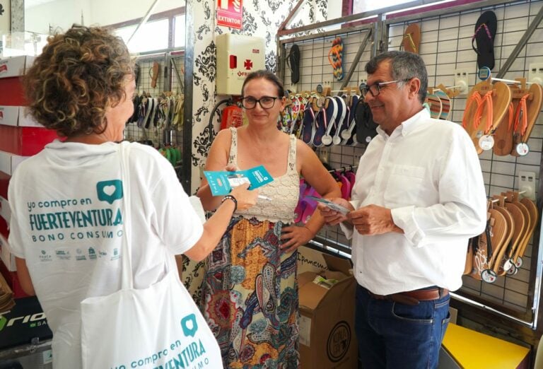 El Consejero de Comercio informa del Bono Consumo ‘a pie de calle’