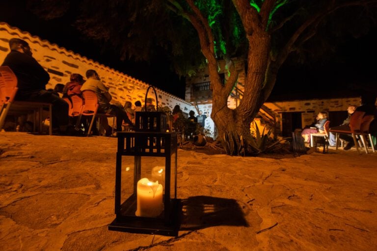 Candil de Cuentos regresa hoy a la Biblioteca de Antigua con la narradora Vicky Dos Santos