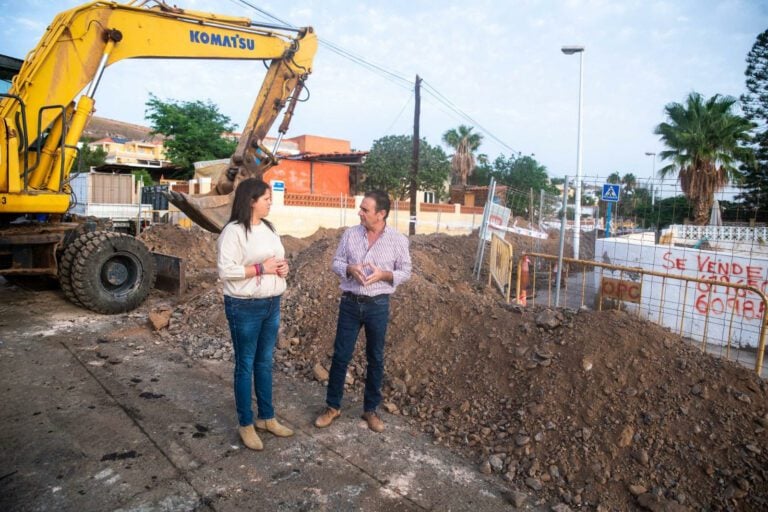 Tuineje realiza las obras de saneamiento de la zona de Puerto Azul