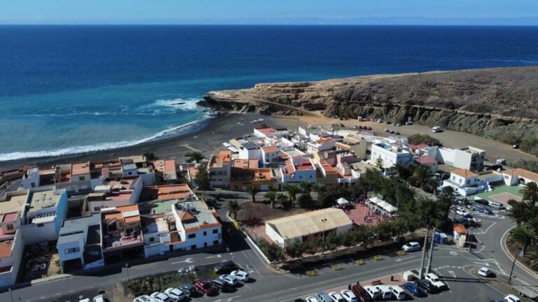 Mujer Fallece tras Caer al Mar en Ajuy