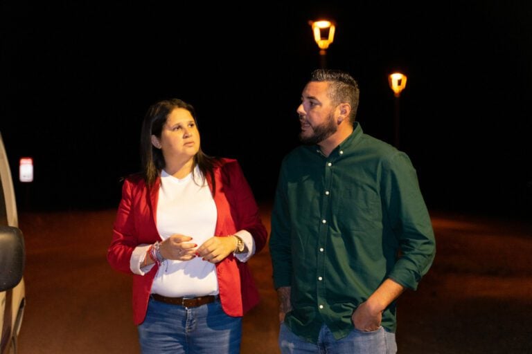 Entra en servicio el alumbrado público en las calles del Cruce de Araña