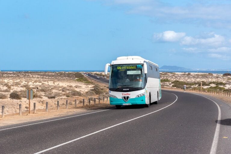 Torres comparte retirar la mascarilla en el transporte pero con asesoramiento