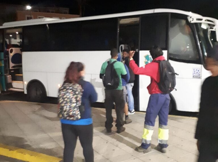 El Cabildo inicia el expediente para un nuevo contrato de transporte interurbano: «El actual data de los años 50»