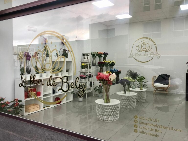 Nace La Flor de Bely en Puerto del Rosario, una nueva floristería que te ameniza con música y café