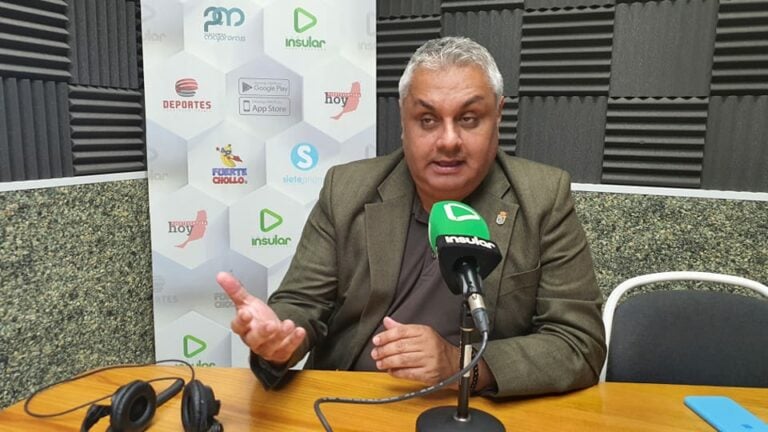 Puerto y CajaCanarias repartirán ayudas para material escolar a las familias con menos recursos