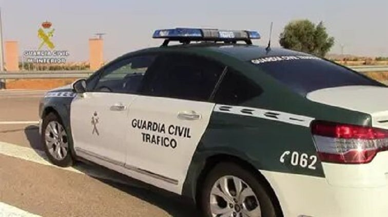 Da a luz en el coche en Fuerteventura asistida por dos agentes de la Guardia Civil