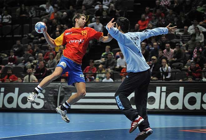 Óscar Perales, exjugador de la Selección Española de Balonmano, en Deportes Fuerteventura