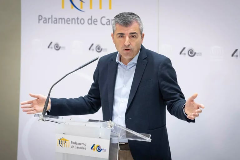 El presidente del PP de Canarias admite que se reunió una vez con el mediador el pasado verano
