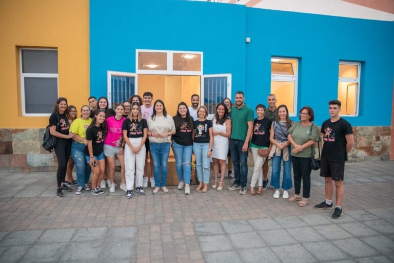 Tuineje cede un local a Hospitrán para que continúe llevando la alegría al hospital