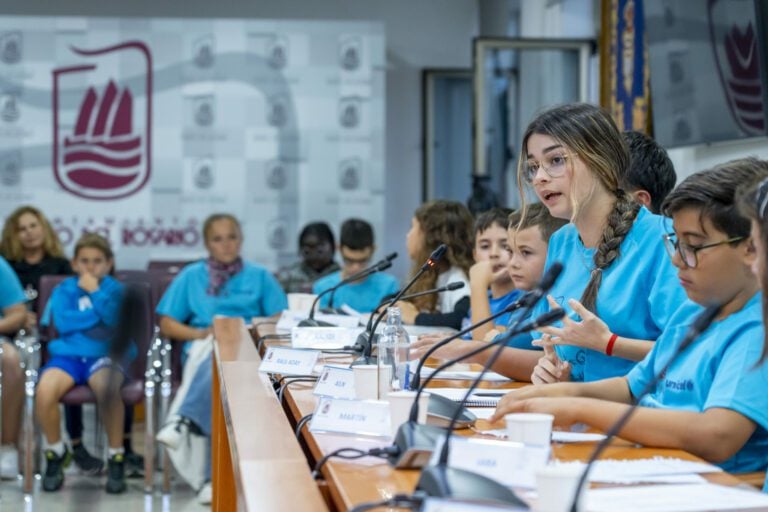 Puerto del Rosario renovará el programa Ciudad Amiga de la Infancia