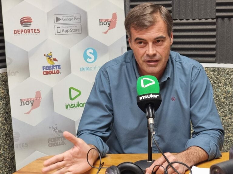 Una nueva encuesta da al PP seis concejales en Puerto, dos parlamentarios y seis consejeros