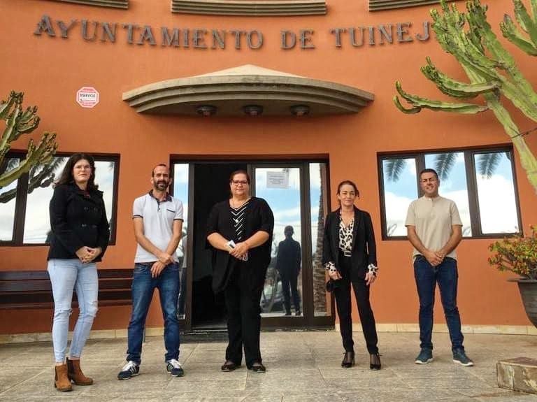 CC: «La alcaldesa de Tuineje inyecta 50.000 euros de publicidad a tres semanas de las elecciones»