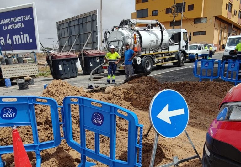 El CAAF analiza si el agua en Puerto del Rosario es potable